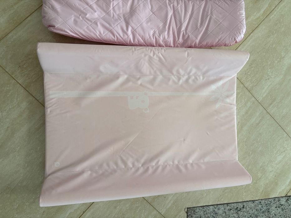 Protecție masă schimb bebe