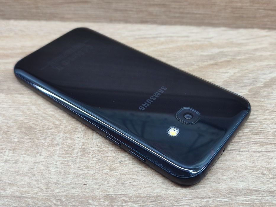 Samsung Galaxy A3 (2017) 16GB Black IMPECABIL