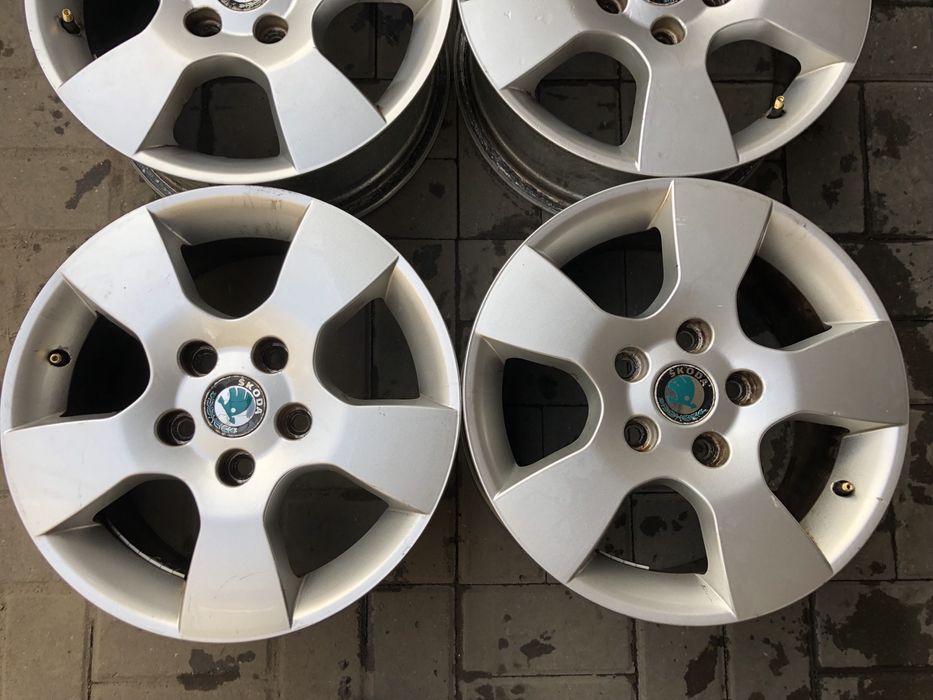 Диски на Шкоду R15