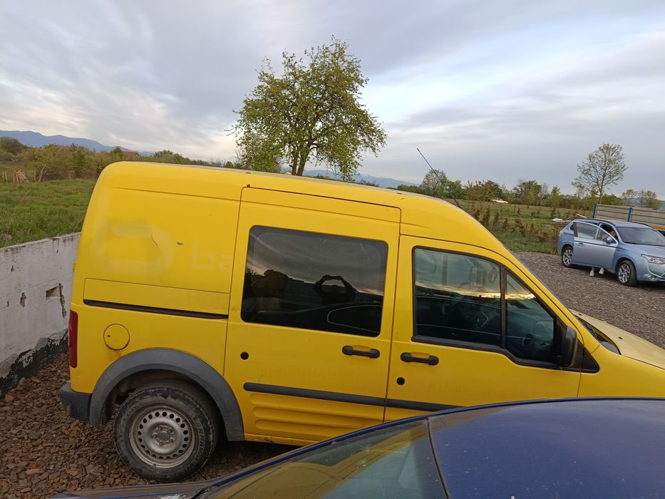 Vând dubă Ford transit Connect cu motorul spart