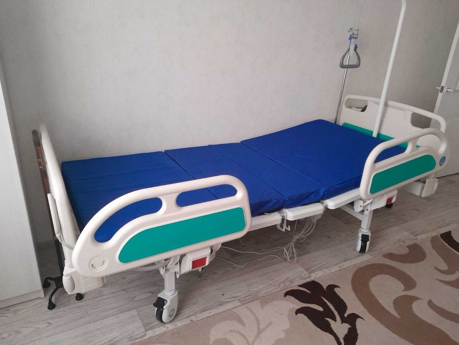 кровать для лежащих больных