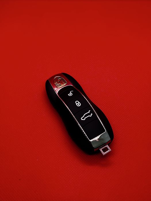 Copiere și programare chei Porsche – soluție rapidă, sigură