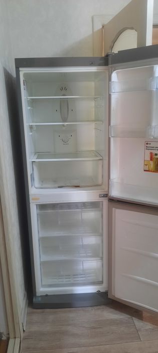 Продам холодильник
