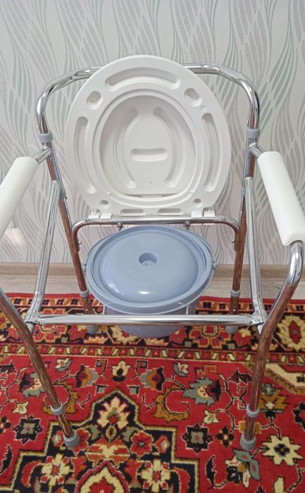 Кресло - туалет для взрослых