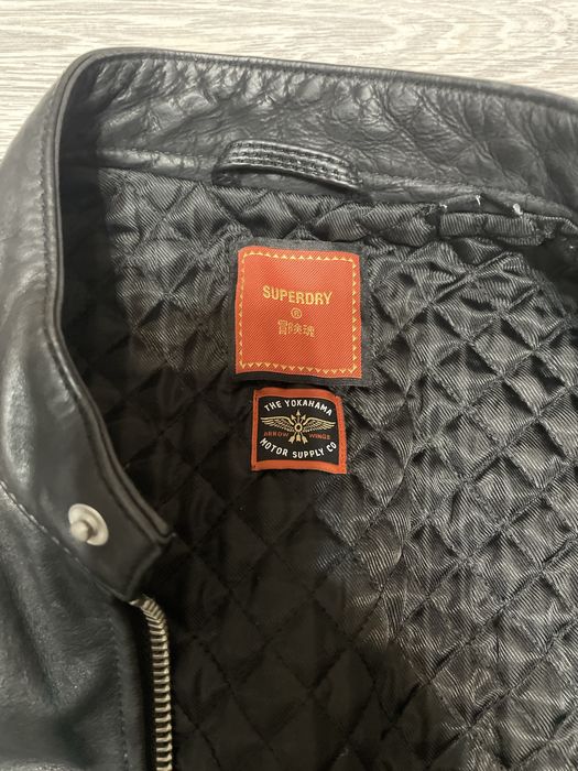 Продам куртку SUPERDRY
