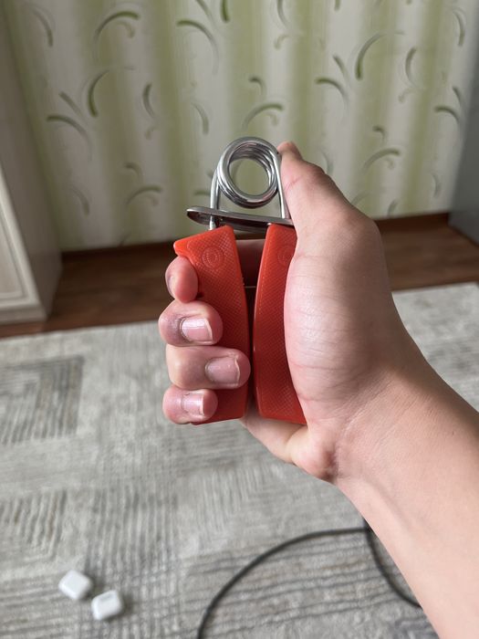 Продам кисьтевой эспандер