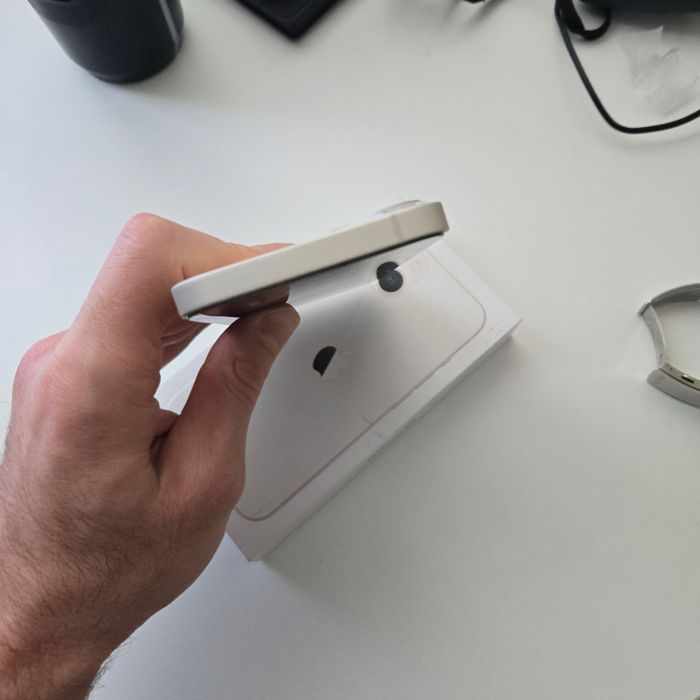 iPhone 13 128gb в отличном состоянии