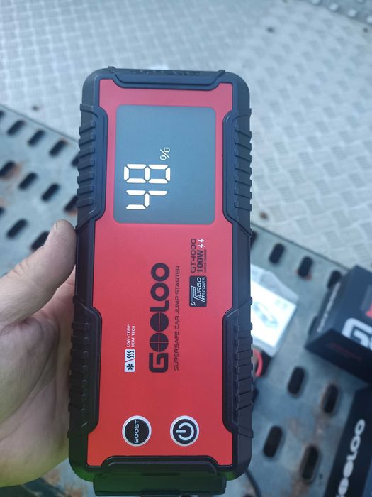 Стартерно устройство бустер jump starter GOOLOO GT4000