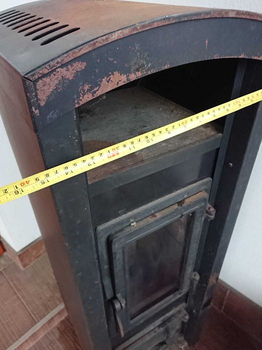 Vand soba cu usi de fonta si geam