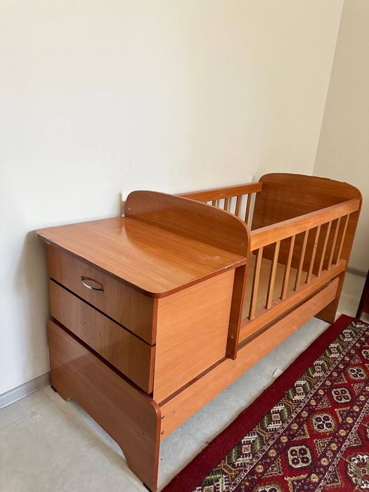 Детская кроватка б/у в идеальном состоянии