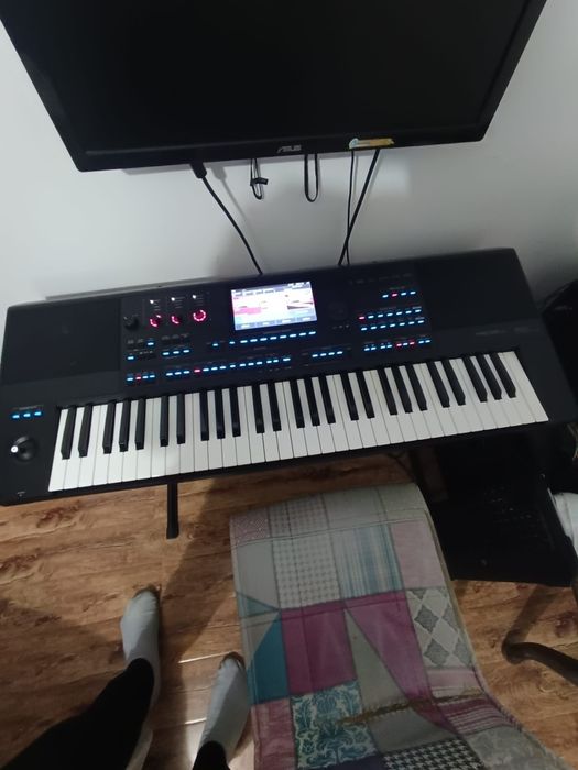 Vând orga Medeli AKX 10