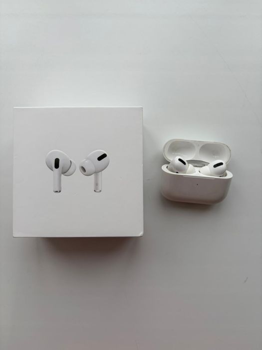 Продам AirPods Pro 1 поколения