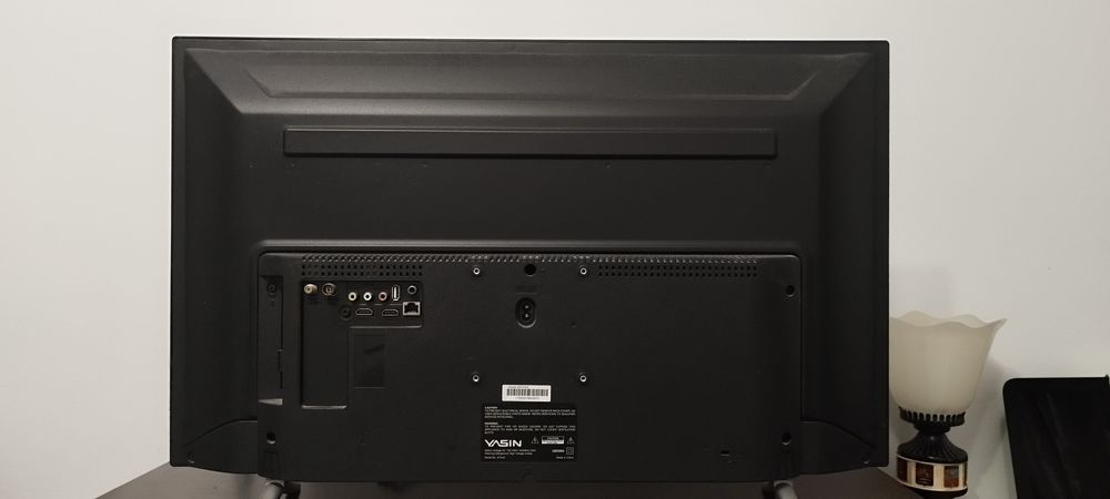 Продам телевизор Yasin. Размер 85 см