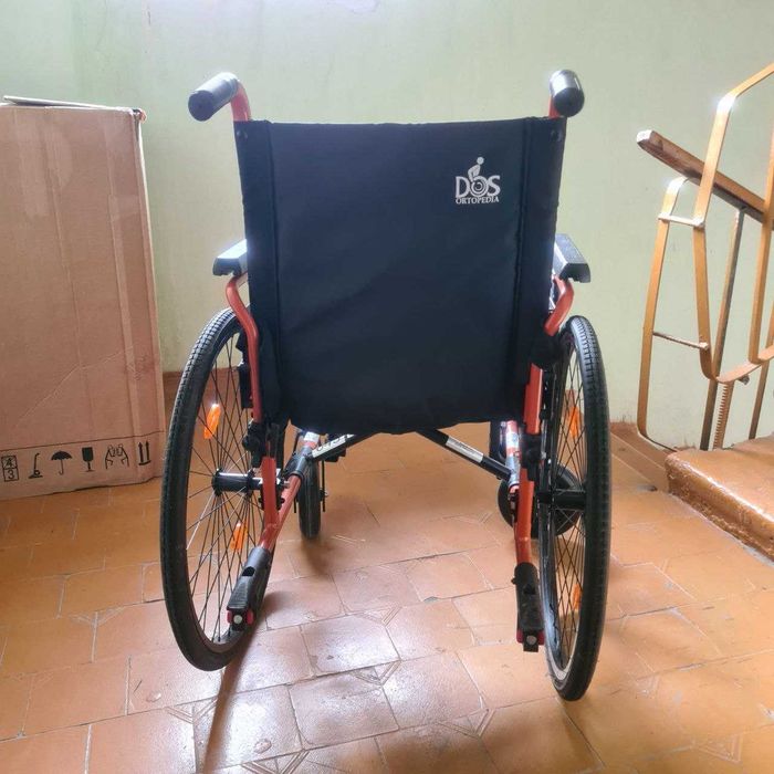 Продам инвалидное кресло