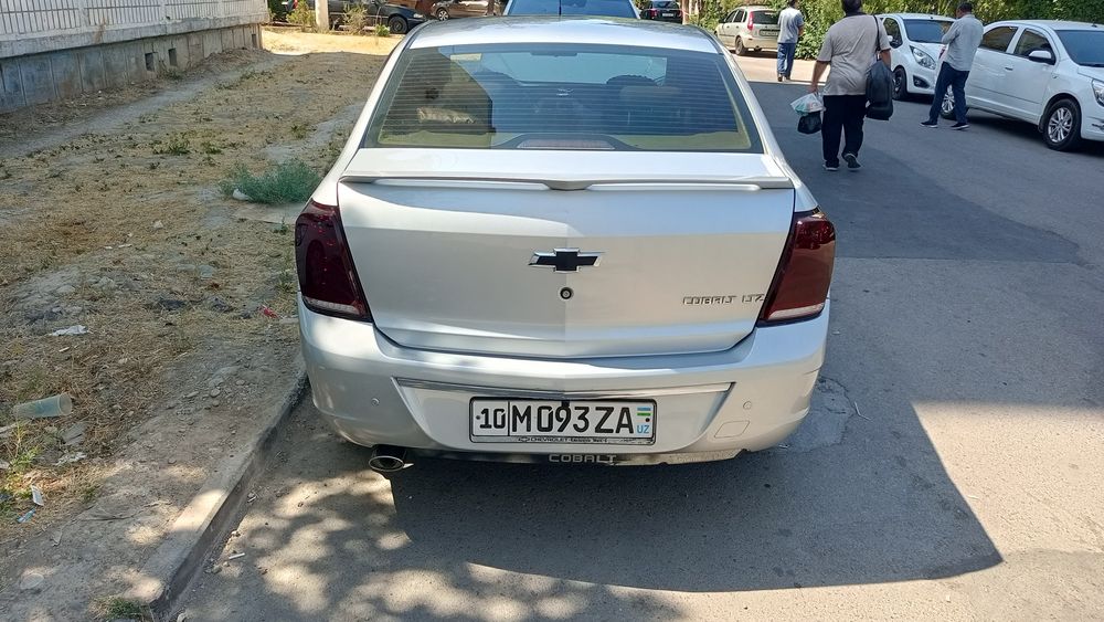 Cobalt yevro 1 pozitsiyasi 2012 yil probek 378018 km kraskasi bor