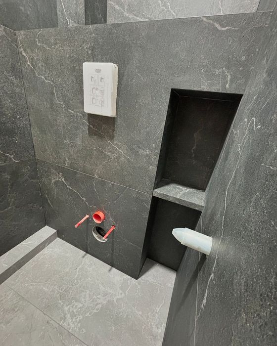 Кафельщик керамогранит кафель сантехник