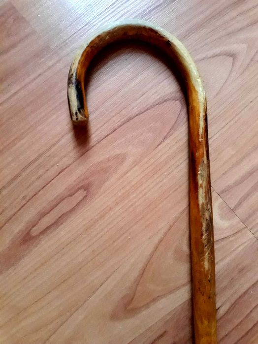 Бастун за възрастен човек