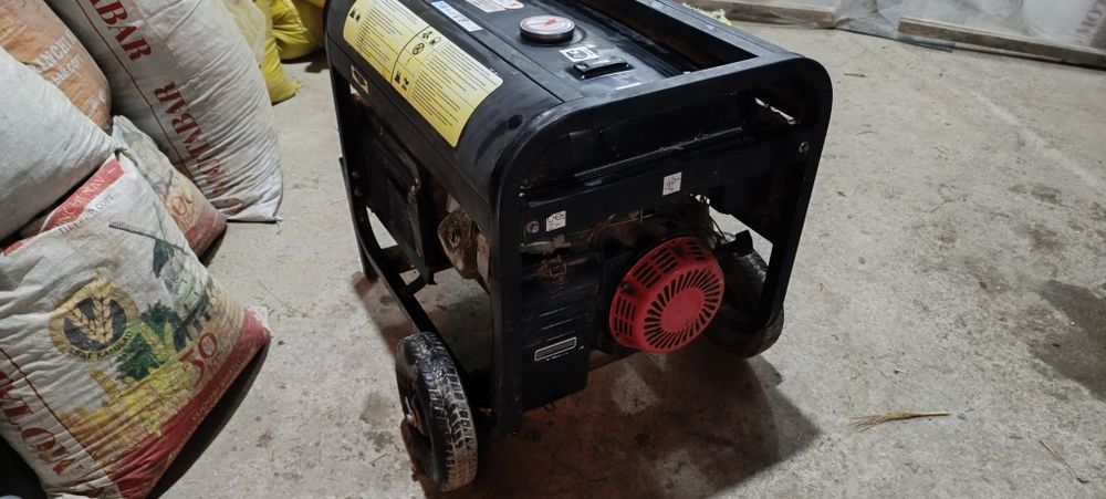 Генератор на 6'5кв