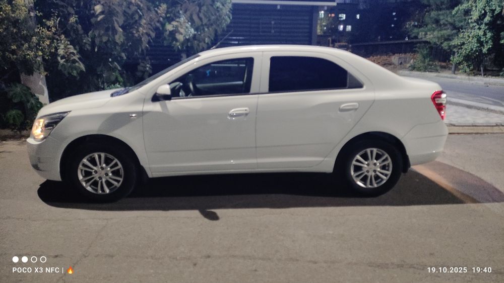 Продается свой кобальт, в отличном состоянии 2020