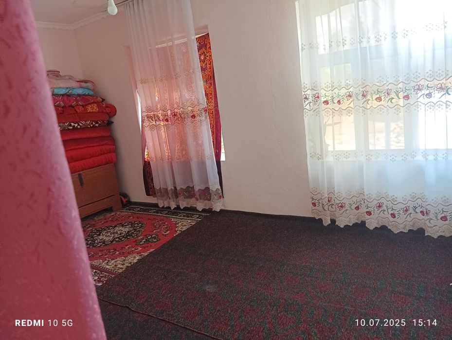 Срочно уй сотилади