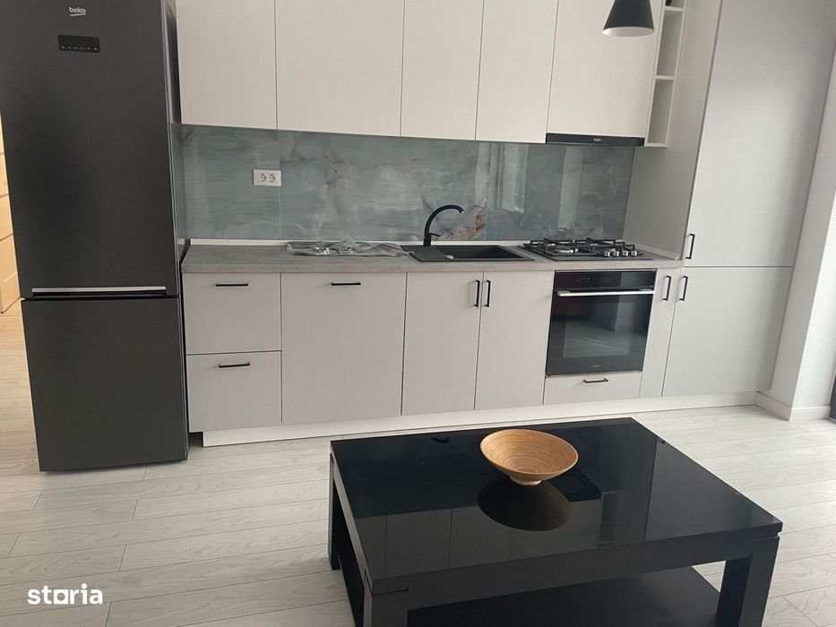 Inchiriere-Apartament 2 camere-Pacurari/mall Moldova