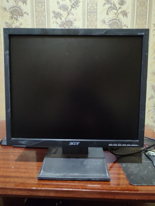 Монитор aser-17 дюймов