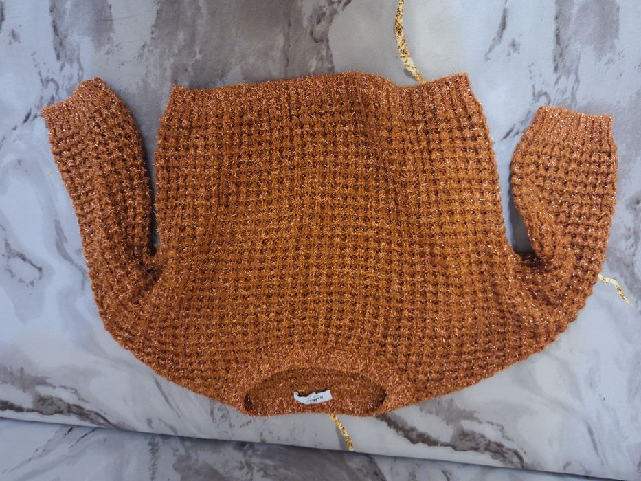 Дамски спортни дрехи и блузи  М