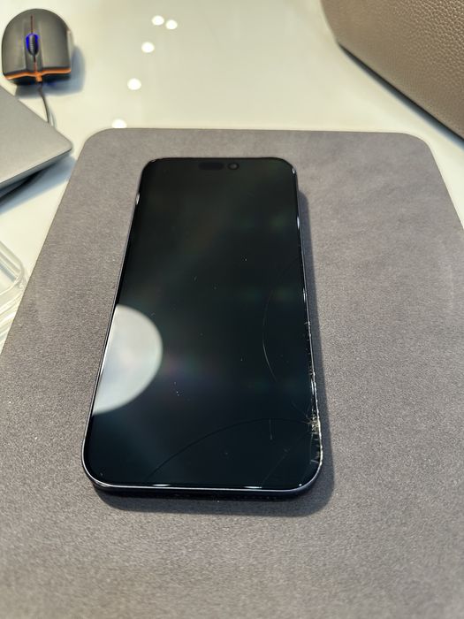 Продам 17 Pro max, Б/y