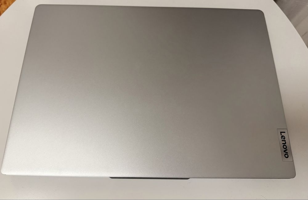 Lenovo IdeaPad slim 5 OLED