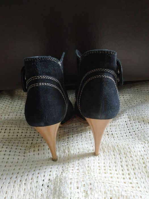 Ботильоны замшевые