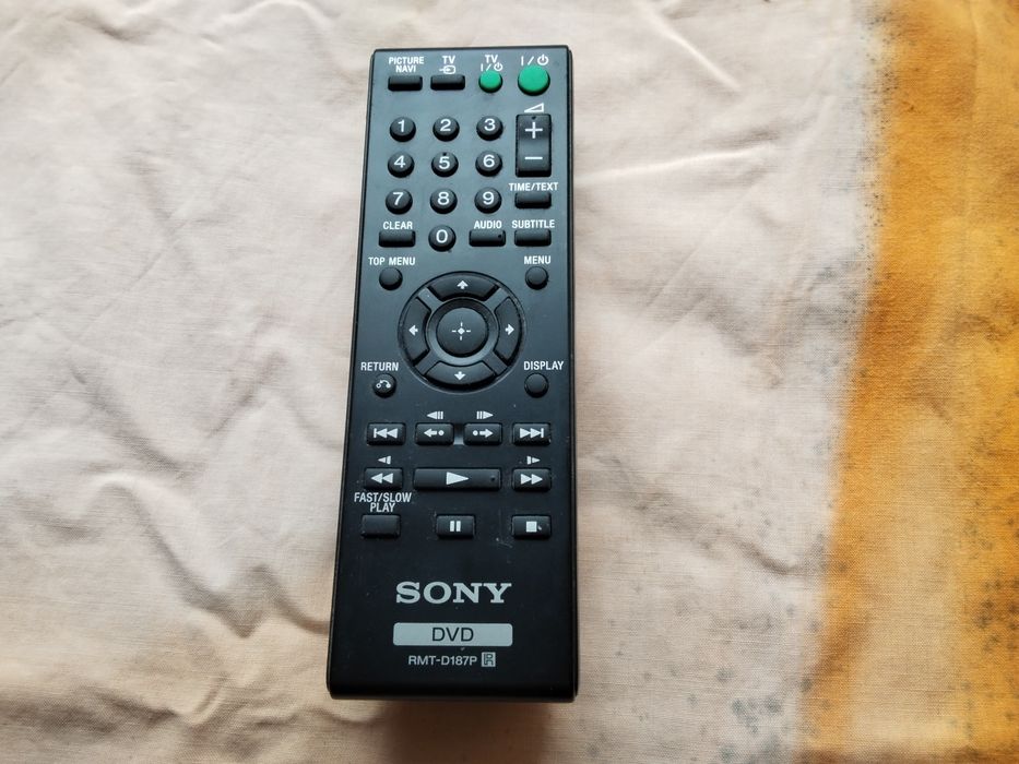 Оригинално дистанционно управление за двиди плеъри и рисиивъри на SONY