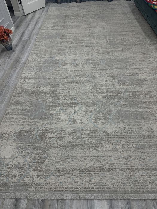 Продам модную ковер