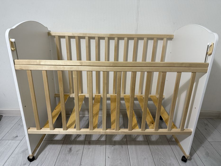 Продам новую кроватку