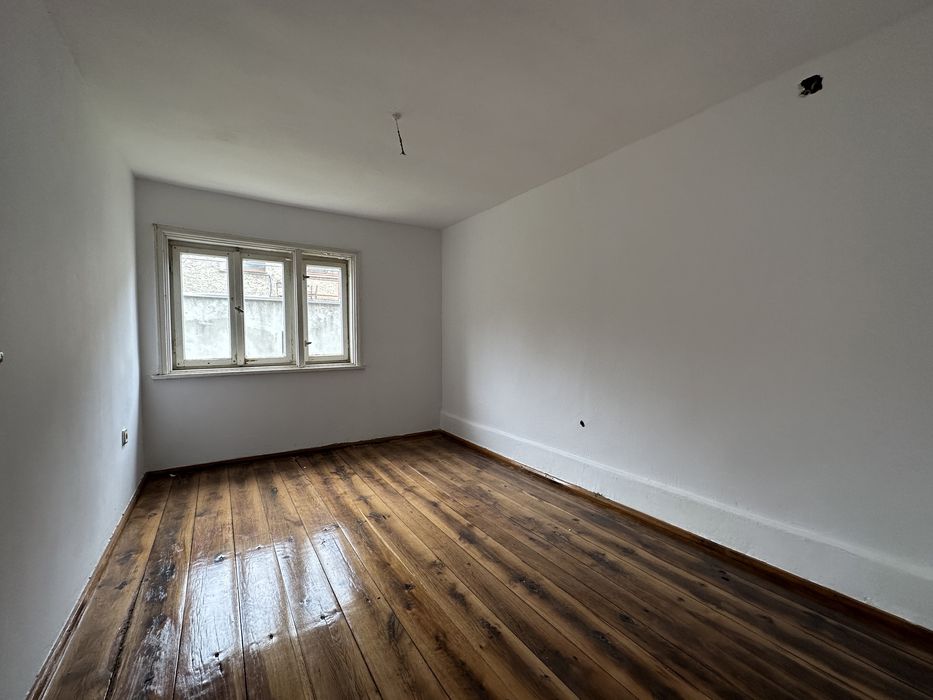 Продава се Къща в с. Дрента, Област Велико Търново - 100 кв.м за 650 €/кв.м - Снимка #2