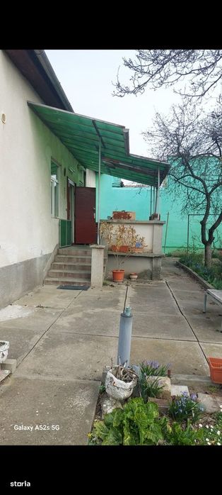 Casă cu pivniță și garaj, în Zona Elisabetin , str Eneas, Timișoara