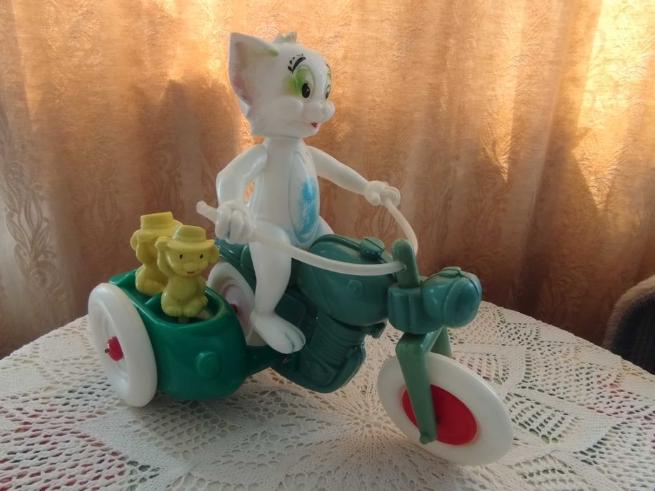 Винтидж пластмасова играчка Томи и Джери