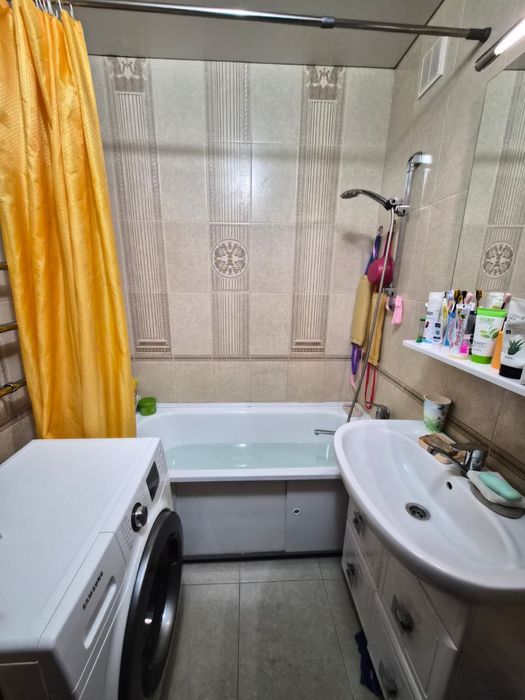 Продам 4 кмн квартира