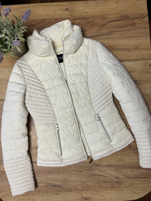 Guess Geaca Matlasata Originala, culoarea untului, marime S