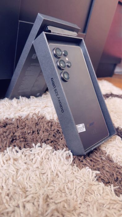 Samsung S25 Ultra - 512G - garantie aproape 1 an - stare perfecta