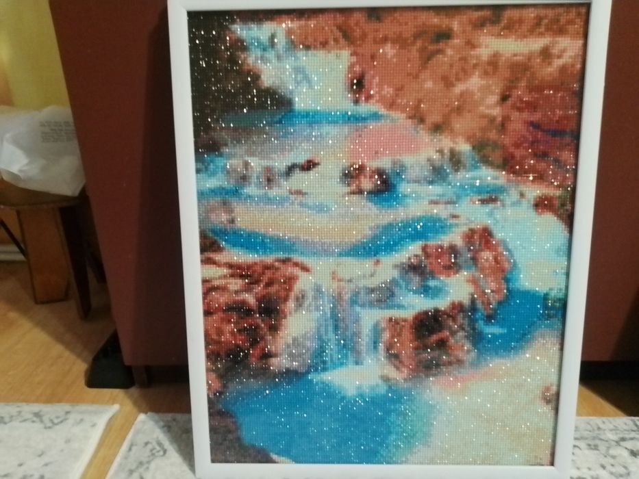 Диамантени гоблени с рамки-Ръчна изработка.