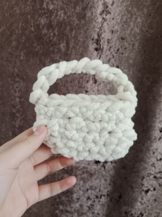 Вязаная сумка для мелочей