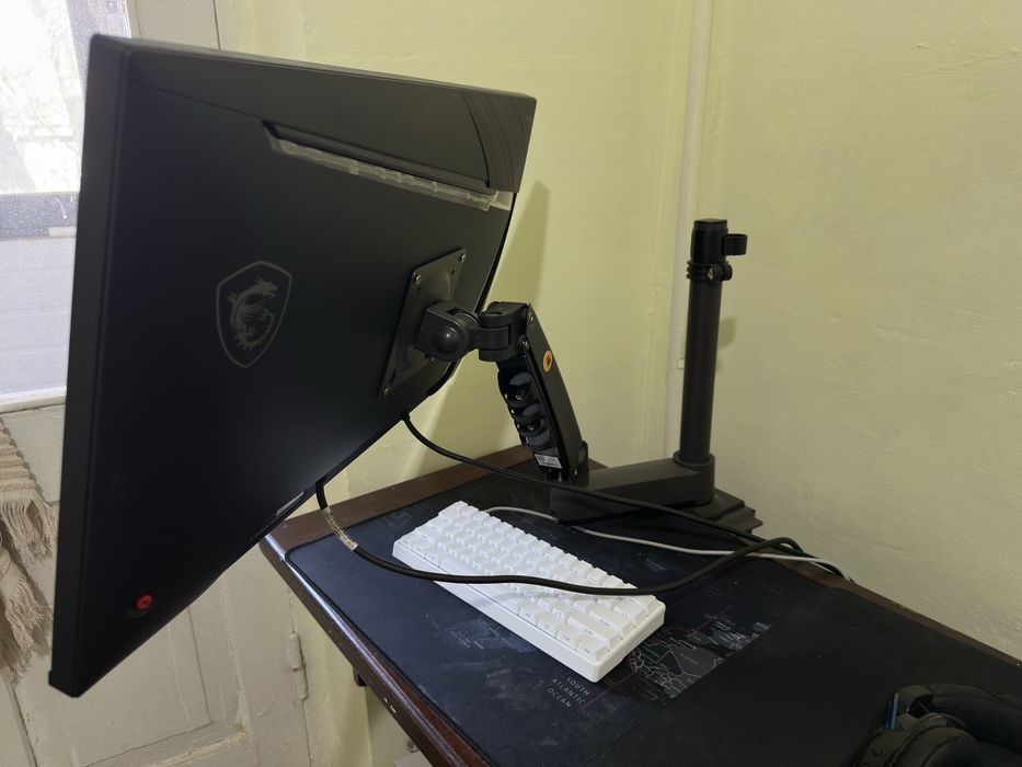 Ryzen 7500f ddr5 300hz logitech