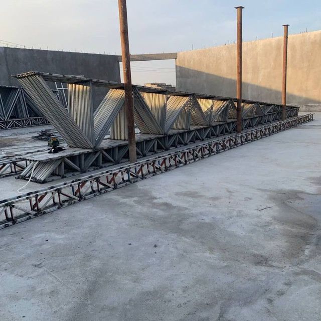 Tom naves quramiz Том ва навес йопиш хизмати