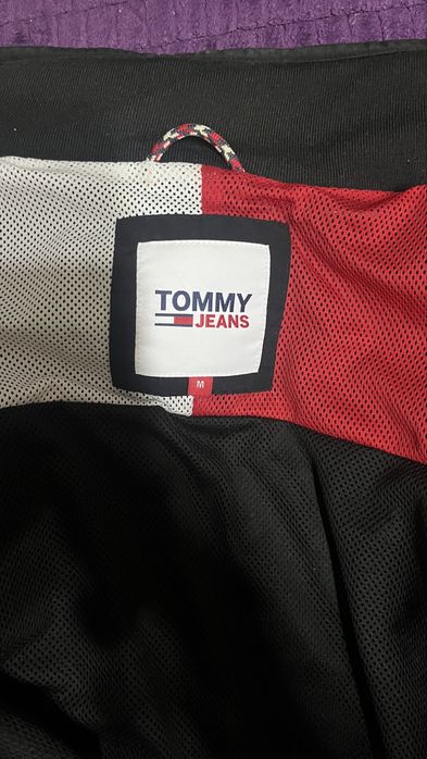 Geacă Tommy Jeans de Primavara