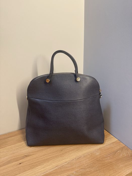 Furla чанта кожа