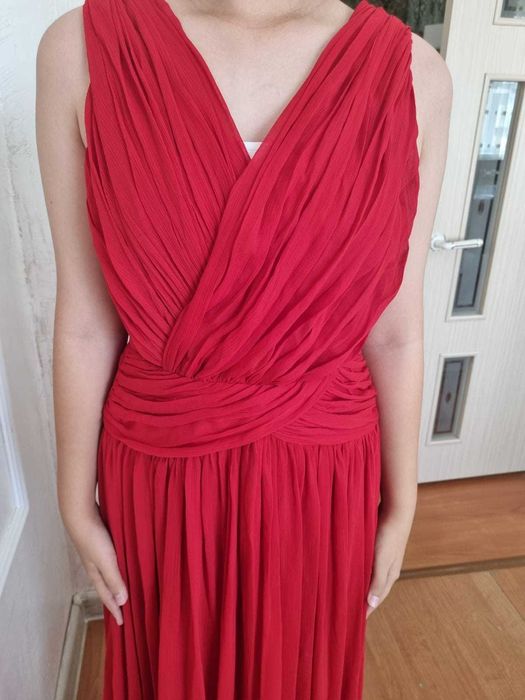 Продам платье  красное  вечернее