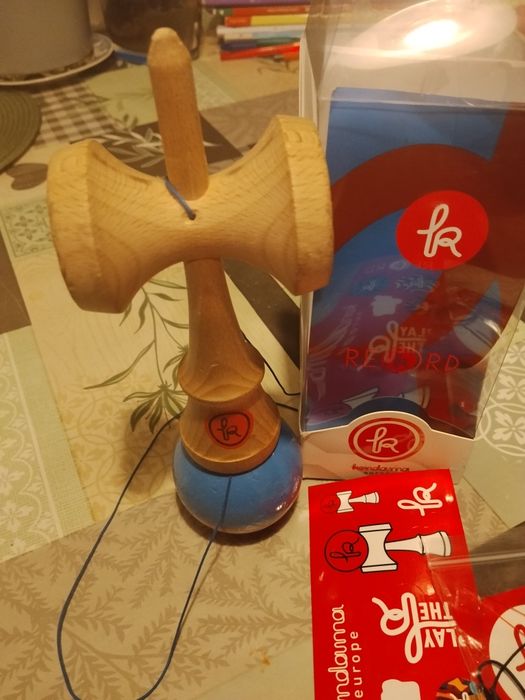 Kendama Europe semnată de Adrian Vilău