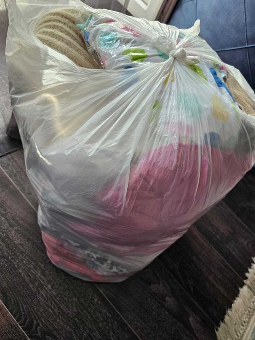 Отдам б.у одежду на девочку