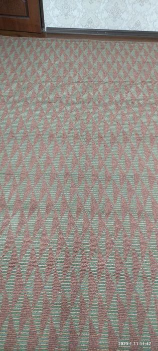 Палас сотилади 2 та 2х3