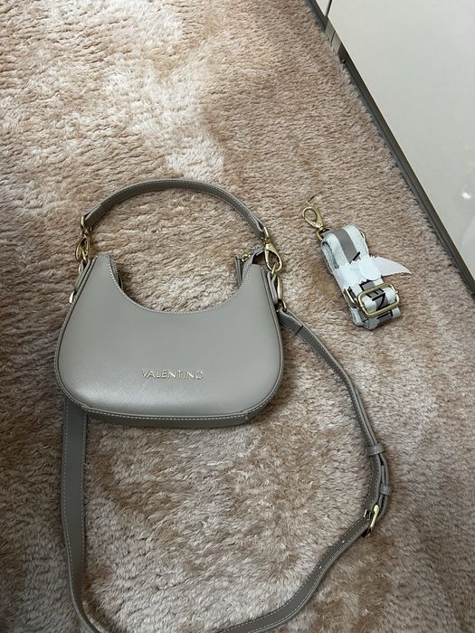 Valentino чанта ново